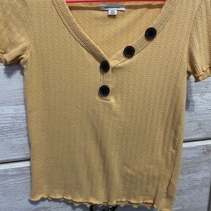 Yellow American Eagle v neck shirt